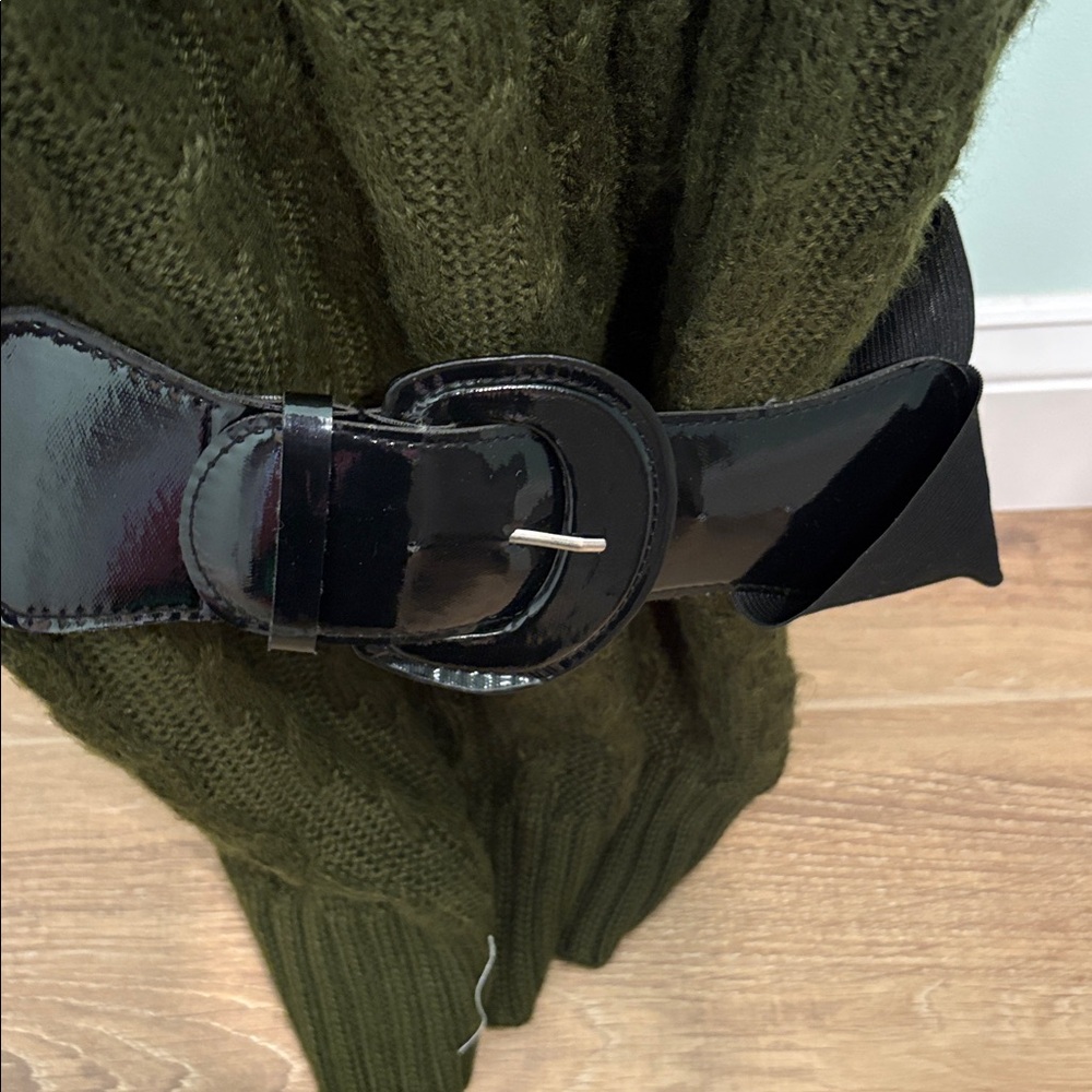 Green Cable Knit Sweater with Belt - Picture 4 of 5